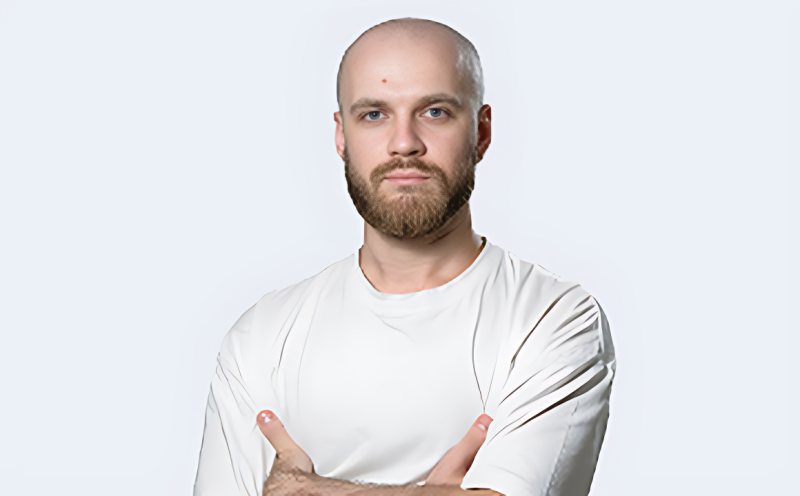 Максим Котмишев